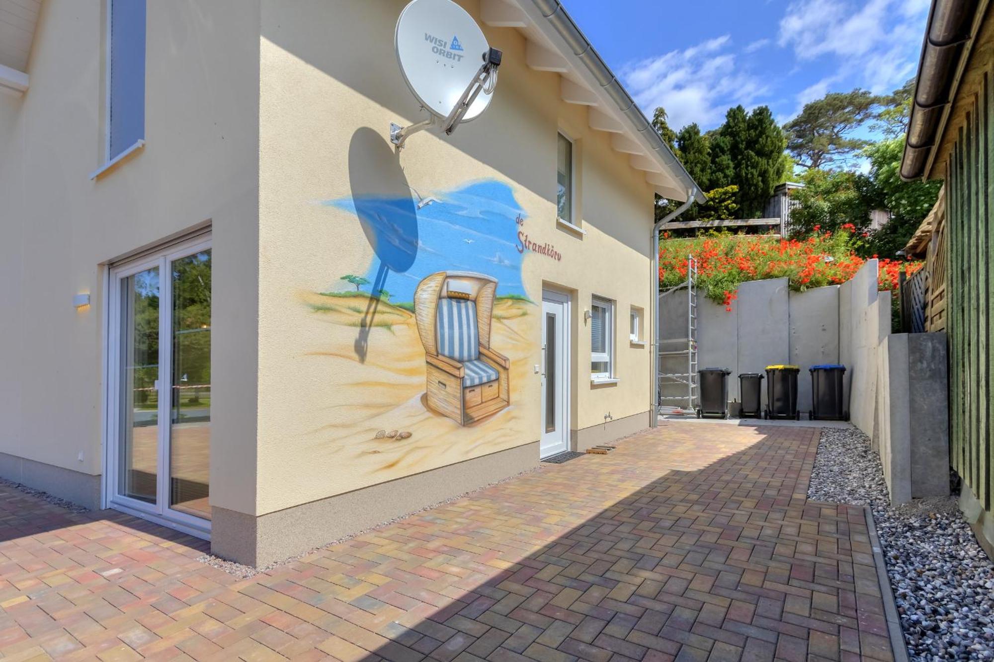 Haus Strandkoerv Mit Fass-Sauna Loddin Buitenkant foto